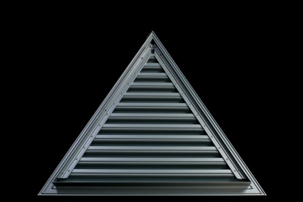 triangle_black_back_90737FC45EB3-5776-71B0-6908-66CA8D415CA0.jpg